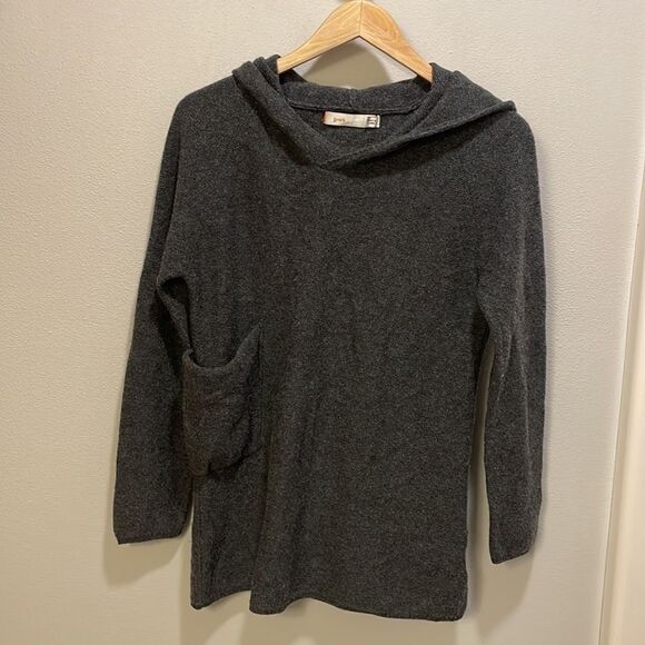 J Park woman’s cashmere and wool grey sweater - Picture 2 of 10